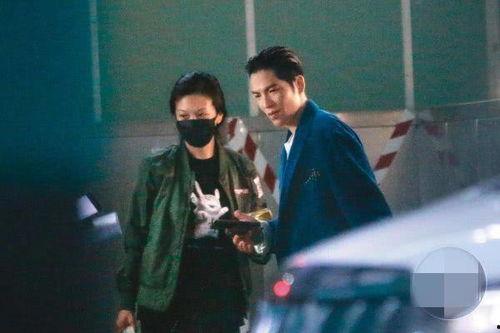 娱乐吃瓜电影经纪人,揭秘娱乐圈吃瓜电影经纪人的真实生活