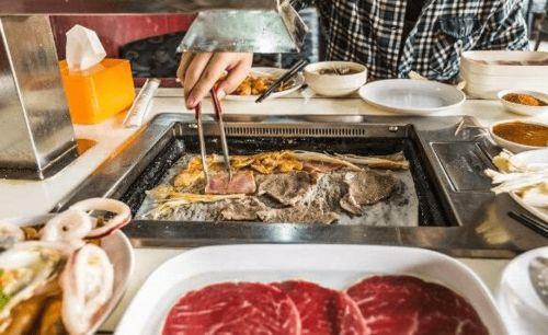 娱乐吃瓜酱烤肉视频,带你领略舌尖上的美味盛宴