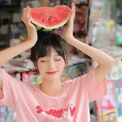 娱乐吃瓜酱的头像男生