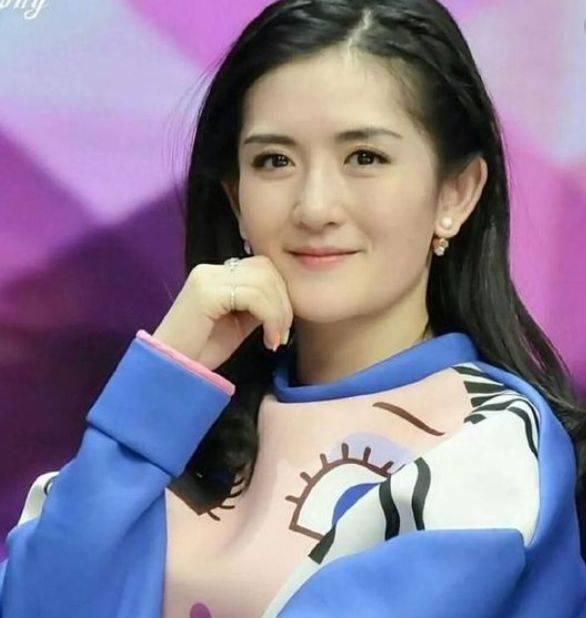 娱乐吃瓜君谢娜