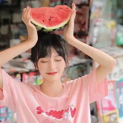 娱乐吃瓜酱头像女生图片,揭秘网红头像背后的时尚魅力