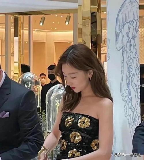 娱乐圈资深吃瓜艺人,揭秘幕后风云，笑谈明星八卦